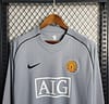 Retro 07-08 Manchester United Gray Goalkeeper Jersey - Image 4