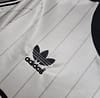 Retro Manchester United 1983 away Soccer Jersey - Image 6