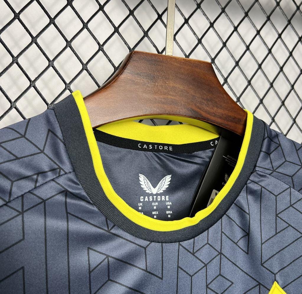 24/25 Everton Away Jersey - Image 6