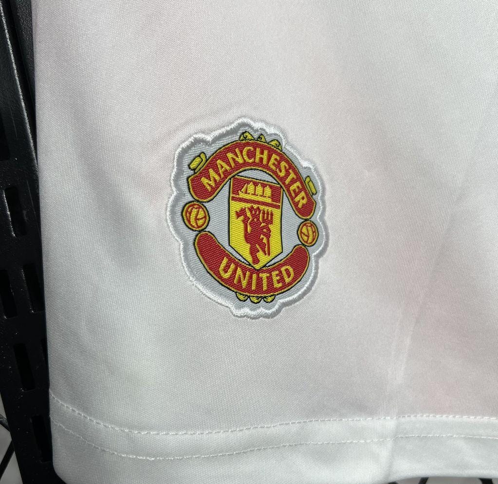 24/25 Manchester United Home Shorts - Image 2