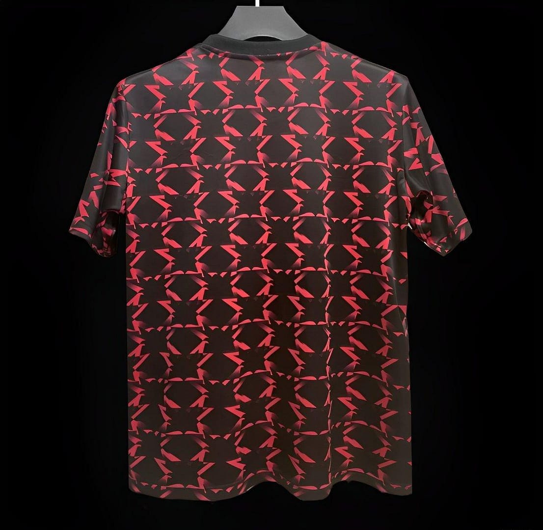 24/25 Manchester United M pattern Red/Black Pre-Match Jersey - Image 2
