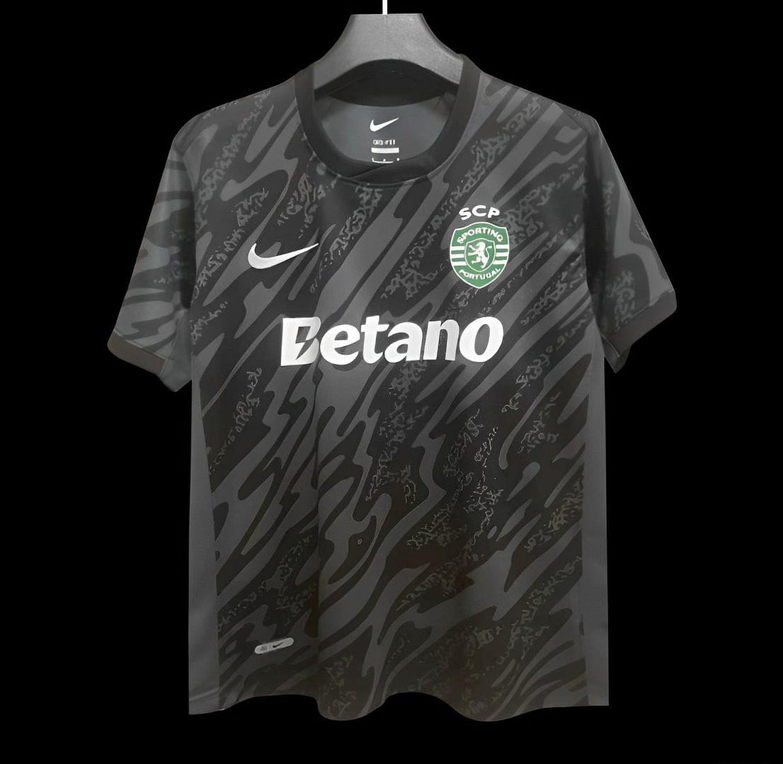 24/25 Sporting Lisbon Black Goalkeeper Jersey