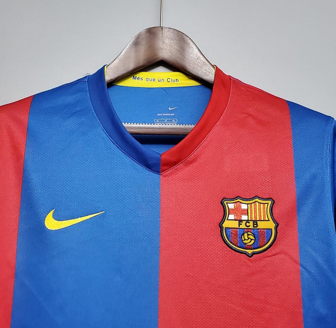 Retro Barcelona 06/07 Long sleeve home Soccer Jersey - Image 5