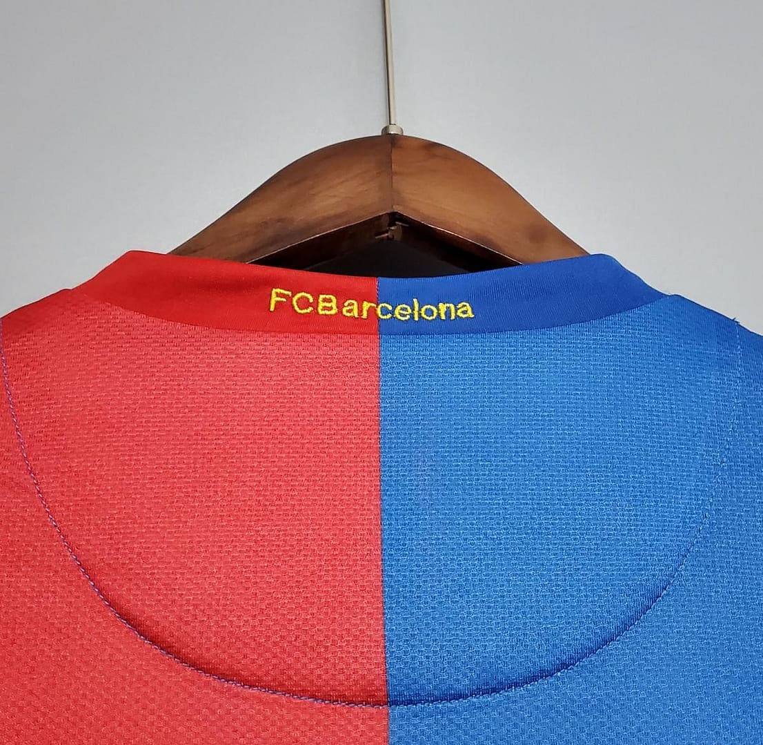Retro Barcelona 06/07 Long sleeve home Soccer Jersey - Image 7