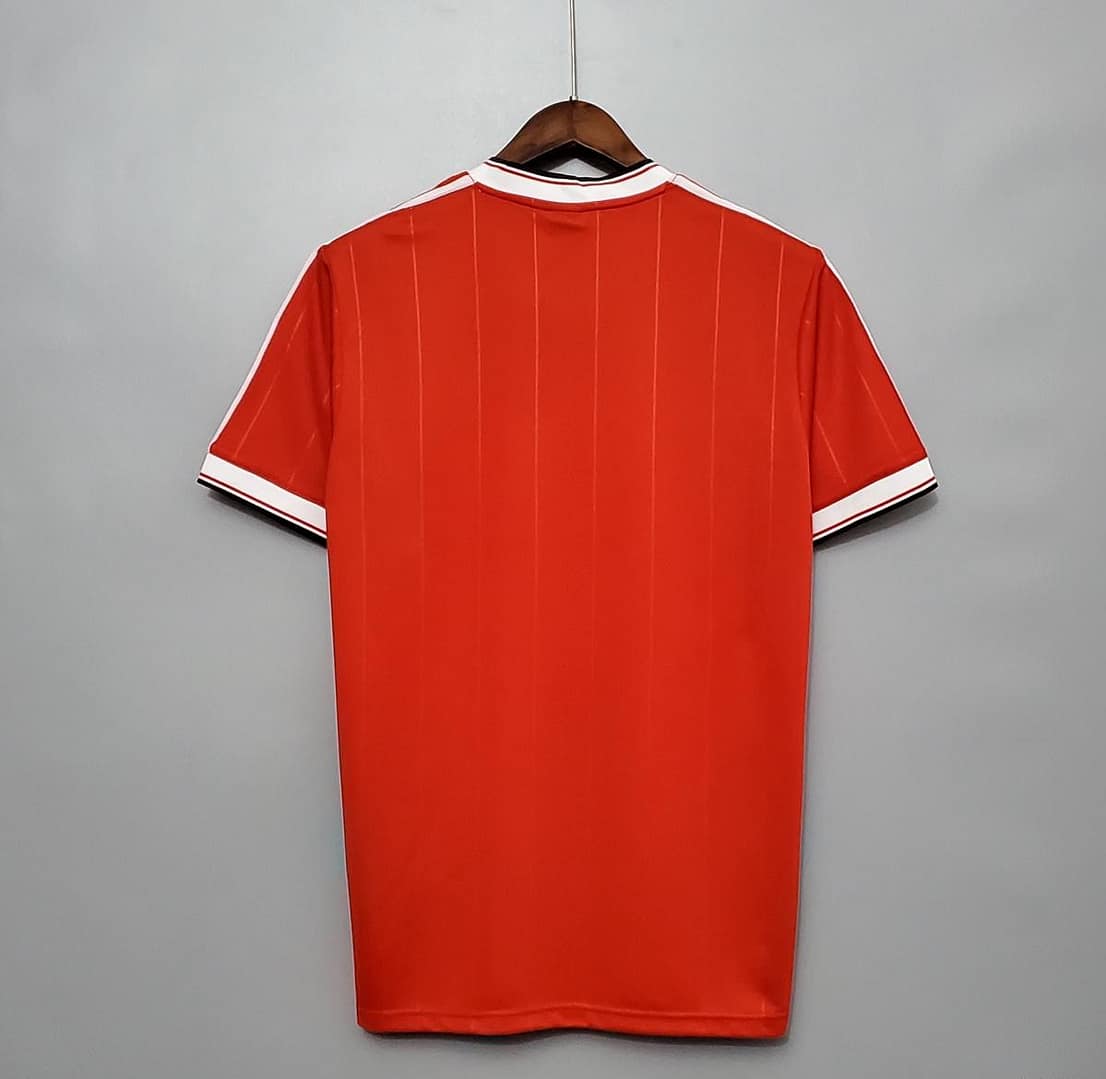Retro 83/84 Manchester United home Soccer Jersey - Image 2
