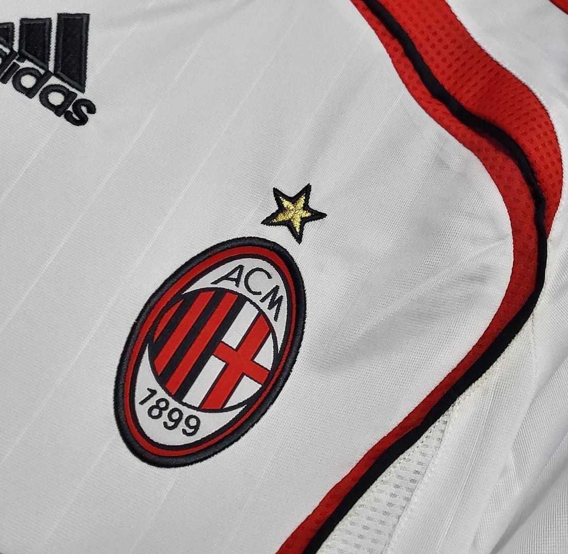 Retro AC Milan 06/07 AWAY Soccer Jersey - Image 9
