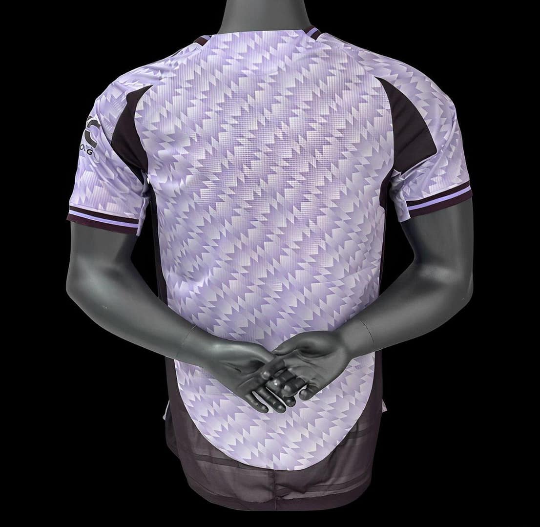Player Version 25/26 Manchester United Away Purple Jersey - Image 2