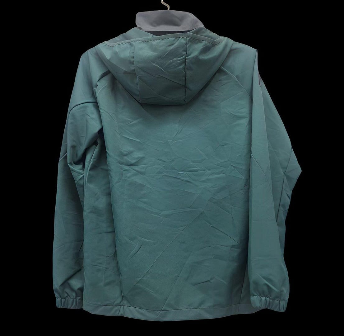 24/25 Manchester United Green Windbreaker - Image 2