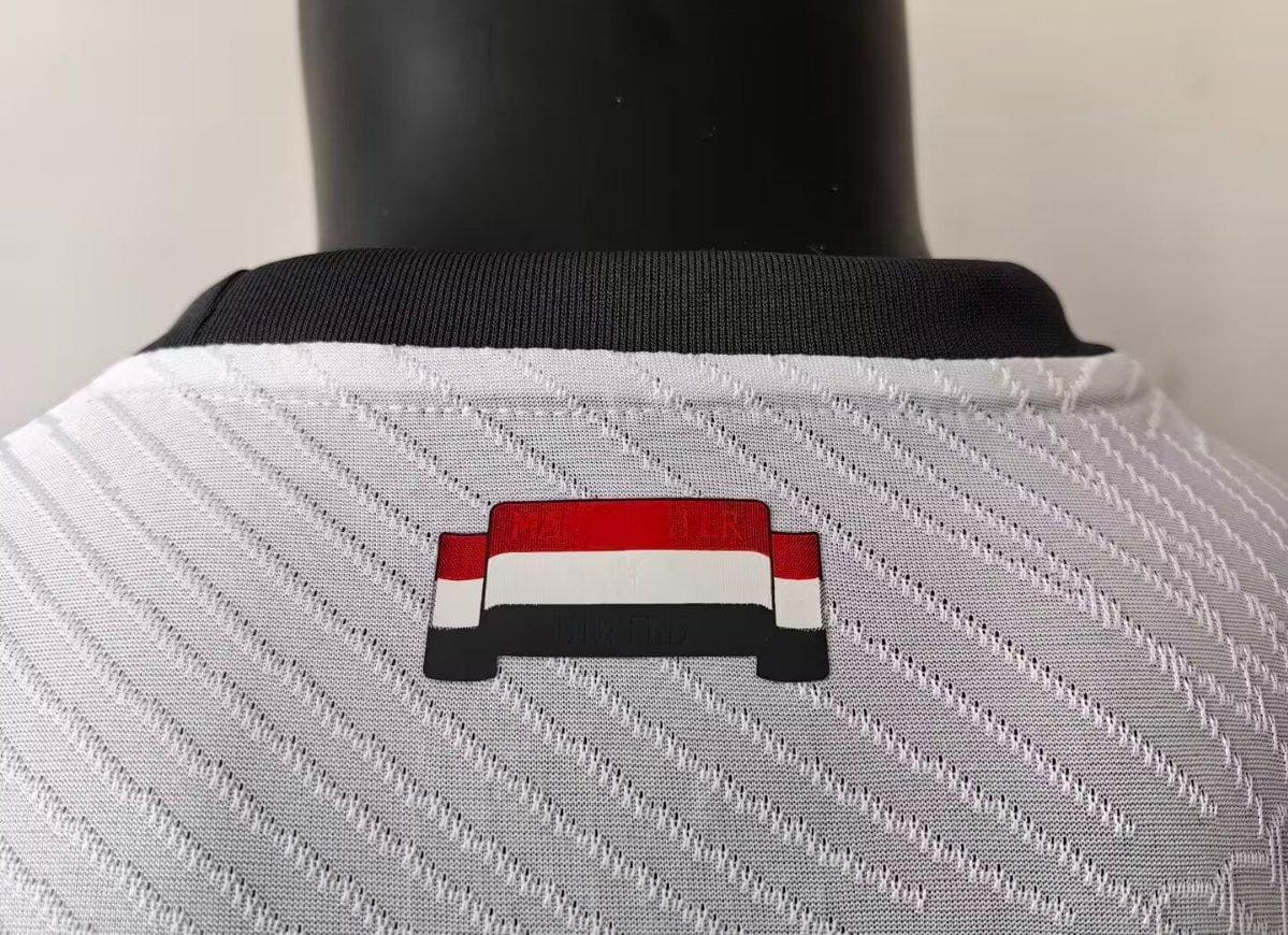 Player Version 24/25 Manchester United Third White Jersey - Image 5