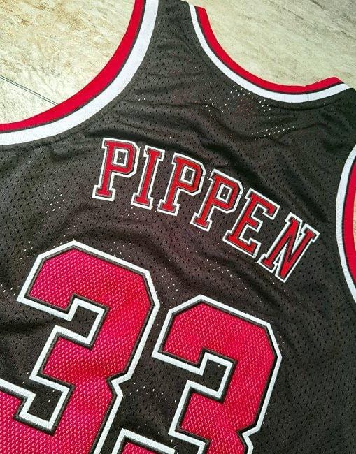 Men's Scottie Pippen Black Retro Classic Team Jersey - Image 2