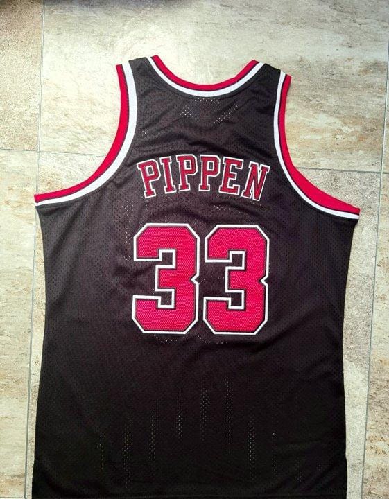 Men's Scottie Pippen Black Retro Classic Team Jersey - Image 7