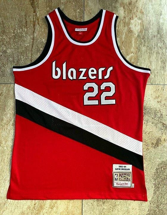 Men's Clyde Drexler Red Retro Classic Team Jersey - Image 10