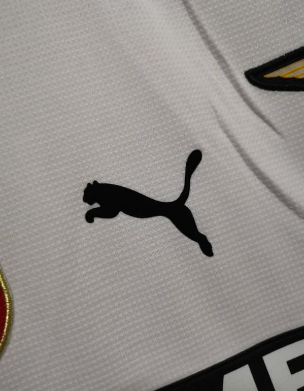 Retro 00-01 Lazio Away Jersey - Image 4