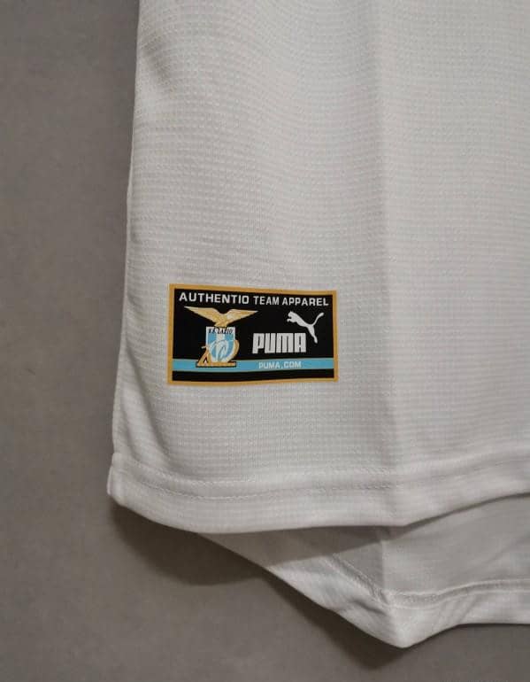 Retro 00-01 Lazio Away Jersey - Image 6