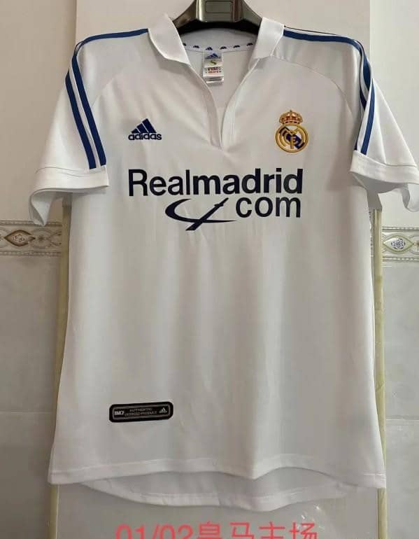 Retro 01/02 Real Madrid Home Jersey League Version With Sponsor - Image 7