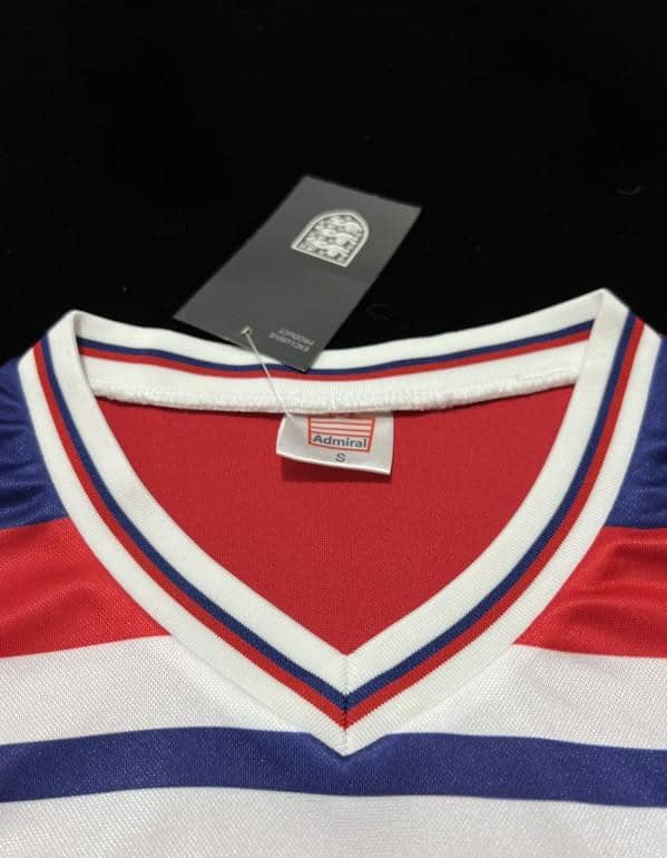 Retro 1982 England Away Soccer Jersey - Image 6