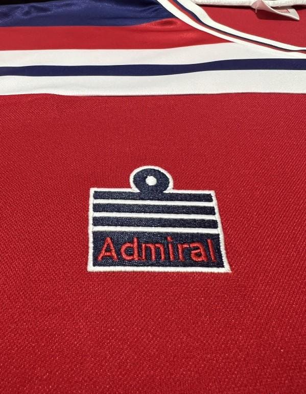 Retro 1982 England Away Soccer Jersey - Image 8