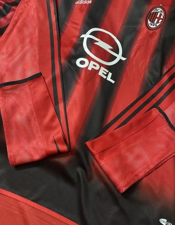 Retro 04 05 AC Milan Home Long Sleeve Jersey - Image 4