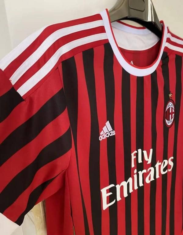 Retro 11/12 AC Milan Home Jersey - Image 4