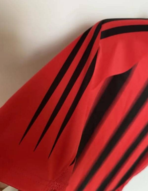 Retro 04/05 AC Milan Home Authentic Jersey - Image 6