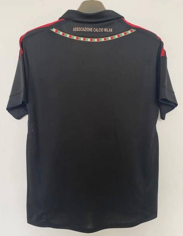 Retro 11/12 AC Milan Third Black Jersey - Image 5