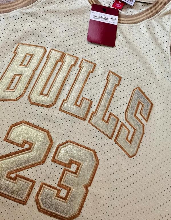 Men's Michael Jordan Golden Retro Classic Team Jersey - Image 3
