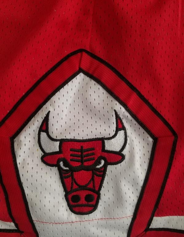 Chicago 1997-98 Throwback Classics Basketball Team Shorts - Image 12