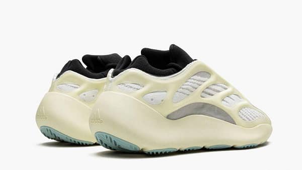 Yeezy 700 V3 Azael WOMEN - Image 2