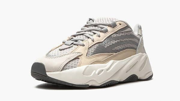 Yeezy Boost 700 V2 Cream WOMEN - Image 3