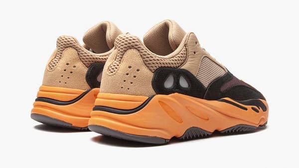 Yeezy 700 Enflame Amber WOMEN - Image 2
