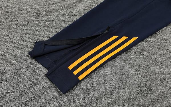 24/25 Kids Real Madrid White Half Zipper Jacket+Long Pants - Image 2