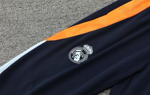 24/25 Kids Real Madrid White Half Zipper Jacket+Long Pants - Image 6
