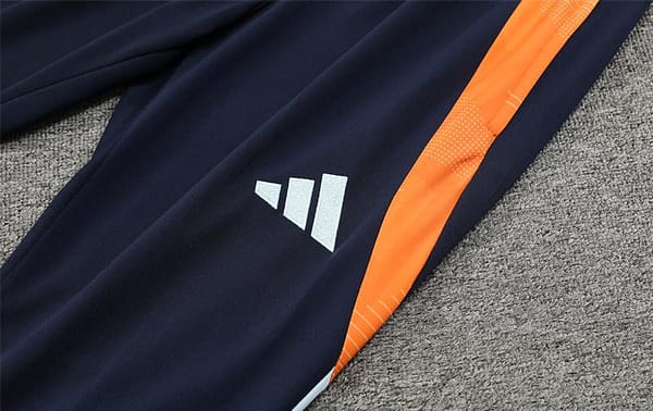 24/25 Real Madrid White/Navy Half Zipper Jacket+Long Pants - Image 5