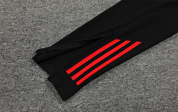 24/25 Manchester United Black/Red Special Half Zipper Jacket+Long Pants - Image 2