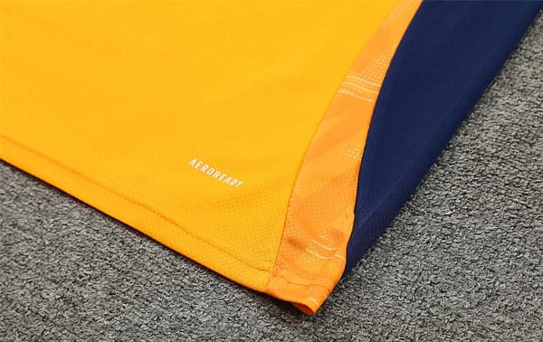 24/25 Juventus Orange/Navy Short Sleeve Jersey+Shorts - Image 4