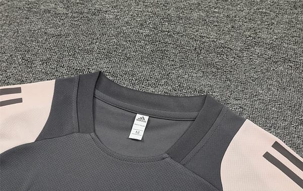 24/25 Real Madrid Black/Pink Short Sleeve Jersey+Shorts - Image 11