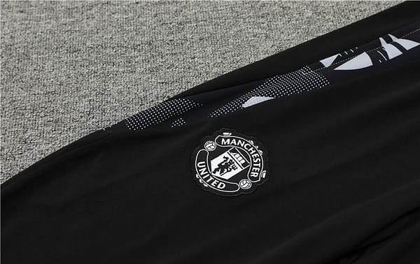 24/25 Manchester United Green Half Zipper Jacket+Long Pants - Image 6