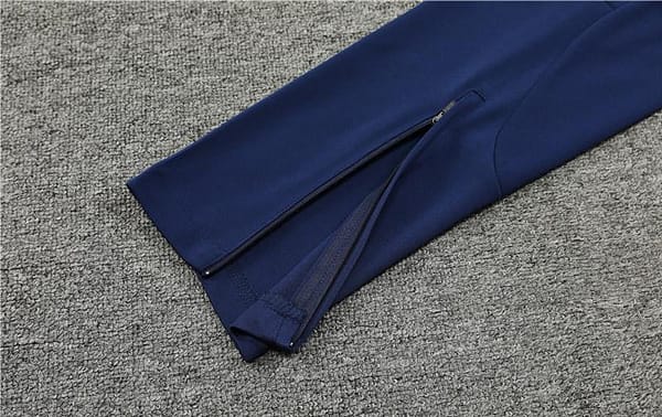 24/25 Manchester United Orange/Navy Half Zipper Jacket+Long Pants - Image 2