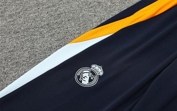 24/25 Real Madrid Navy Half Zipper Jacket+Long Pants - Image 6