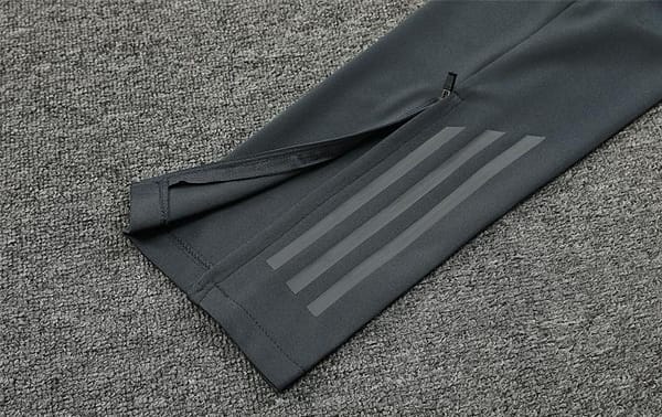 24/25 Real Madrid Khaki Half Zipper Jacket+Long Pants - Image 2