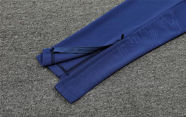 24/25 Manchester City Light Blue Half Zipper Jacket+Long Pants - Image 2