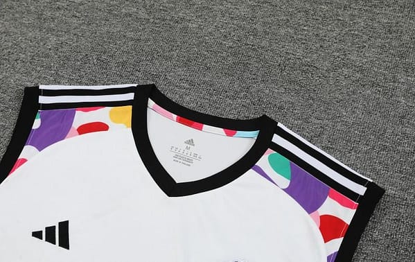 24/25 Manchester United White Vest Jeresy+Shorts - Image 10