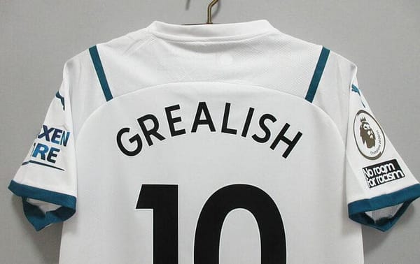 Retro 21/22 Manchester City Away White Jersey - Image 4