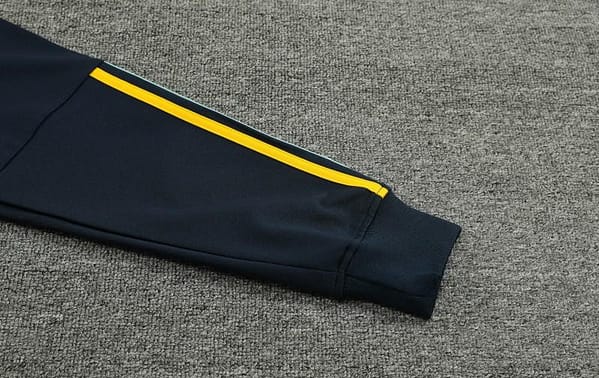 23/24 Real Madrid Navy Hoodie Half Zipper Jacket+ Pants - Image 2