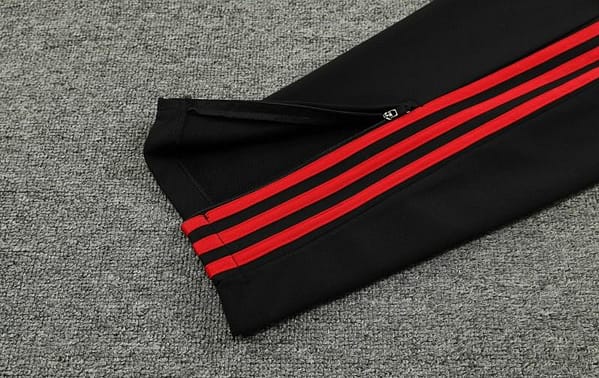 23/24 Manchester United Black Hoodie Half Zipper Jacket+ Pants - Image 15