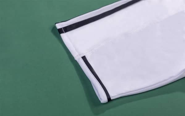 Retro 03/04 Real Madrid Home Jersey - Image 4