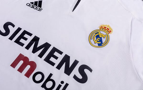 Retro 03/04 Real Madrid Home Jersey - Image 5