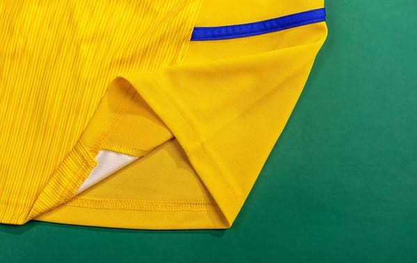 Retro 02/03 Inter Milan Third Yellow Jersey - Image 6