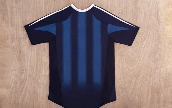 Retro 04/05 Newcastle United Away Jersey - Image 2
