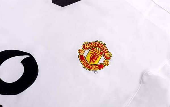 Retro 02/03 Manchester United Third White Soccer Jersey - Image 6